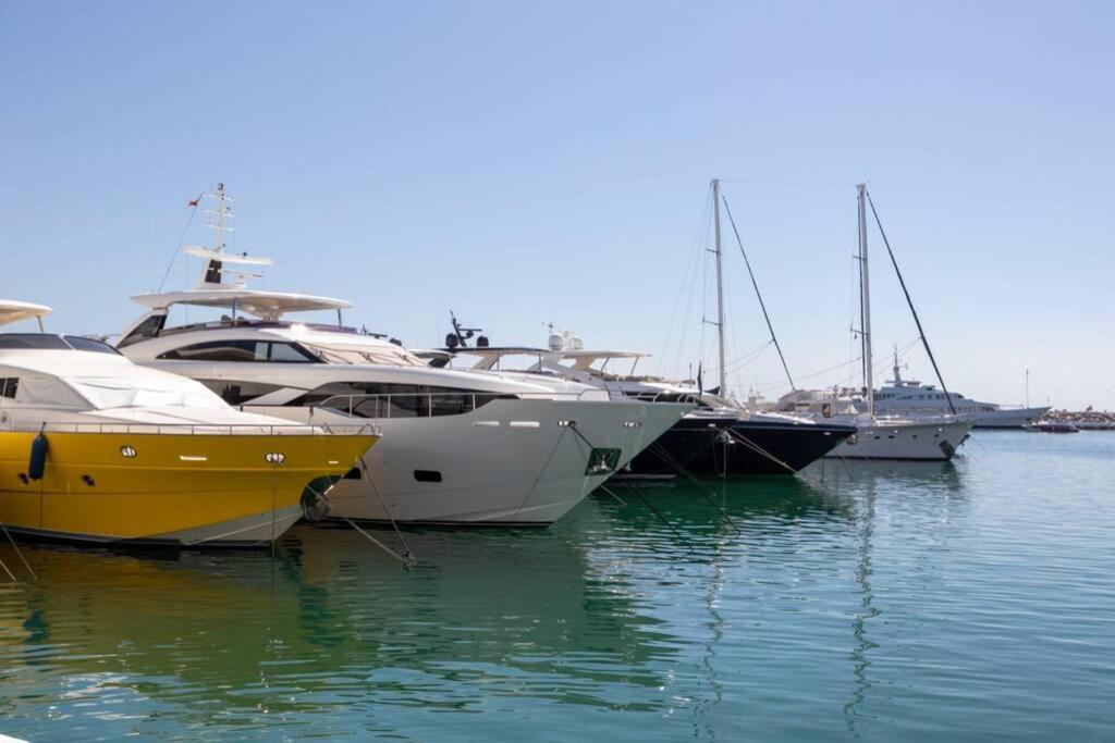 Puerto Banus Second Line, Luxury Apartement Марбелья Экстерьер фото